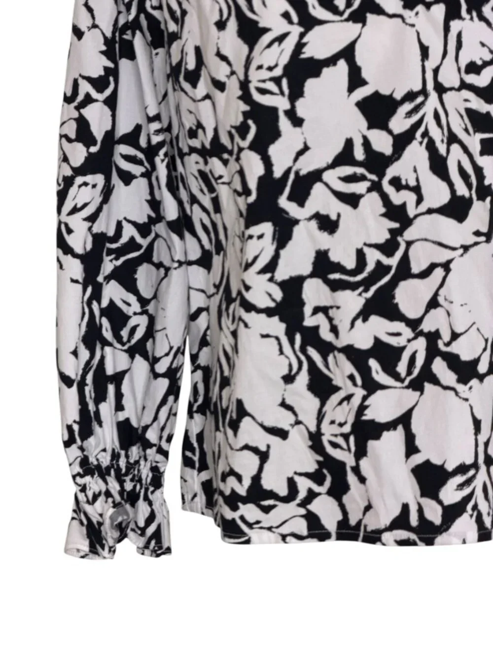 Evereve Jordy Peasant Top Blouse Shirt Split Neck Floral Black White M - Picture 4 of 9
